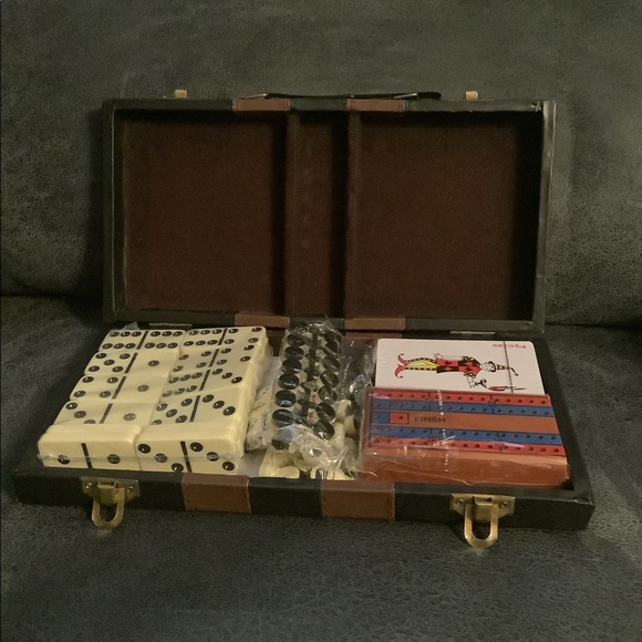 Brand new unused 6 in 1 game set chess playing cards checkers - Picture 3 of 3